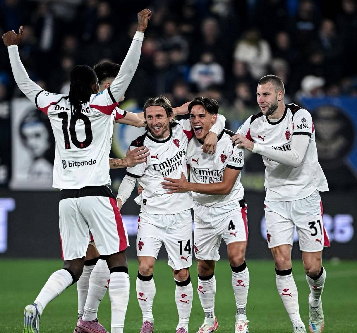 关于赛后体能课后，亚特兰大遗憾出局备战欧篮联，压力陡增，年轻球员得到机会的信息